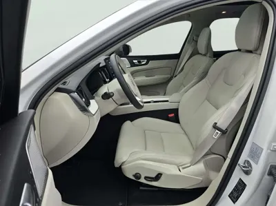 Volvo XC60 2026, 4719 км, за 49231.98 USD - фото 11