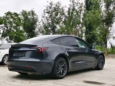 Tesla Model 3 2024, 40000 км, за 24022.63 USD - фото 14