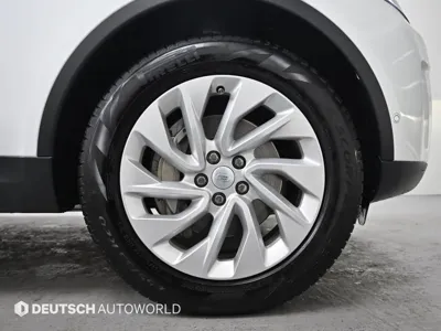 Land Rover Discovery 2025, 20200 км, за 38718.2 USD