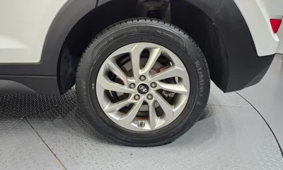 Hyundai Tucson 2016, 125105 км, за 6381.45 USD - фото 21