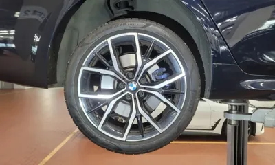 BMW 5-Series 2023, 44601 км, за 29085.16 USD