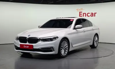 BMW 5-Series · 2019 год