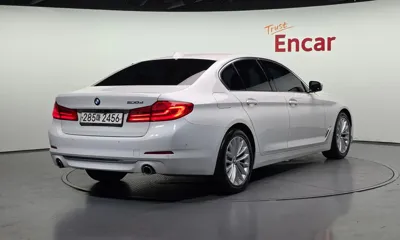 BMW 5-Series 2019, 295311 км, за 10076.05 USD