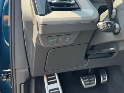 Audi Q5 e-tron 2023, 30000 км, за 21777.09 USD - фото 17