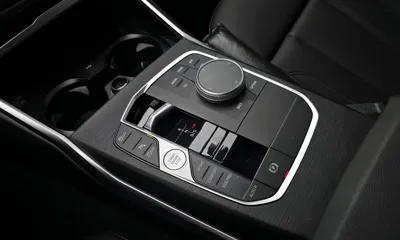 BMW 3-Series 2023, 16958 км, за 26362.73 USD - фото 9