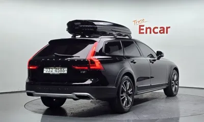 Volvo V90 2018, 141552 км, за 13719.31 USD