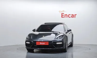 Porsche Panamera 2018, 76300 км, за 55295.39 USD