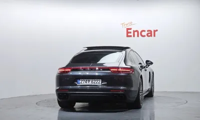 Porsche Panamera 2018, 76300 км, за 55295.39 USD