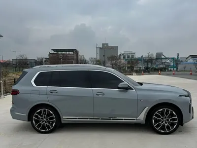 BMW X7 2024, 22000 км, за 59074.95 USD
