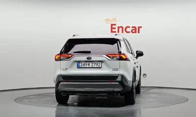 Toyota RAV4 2024, 17431 км, за 27817.6 USD