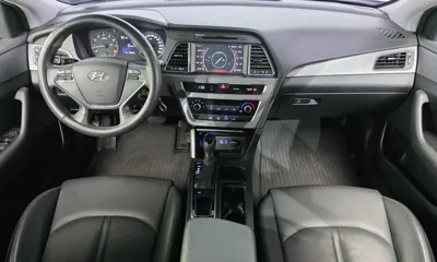 Hyundai Sonata 2016, 122539 км, за 5448.34 USD - фото 7