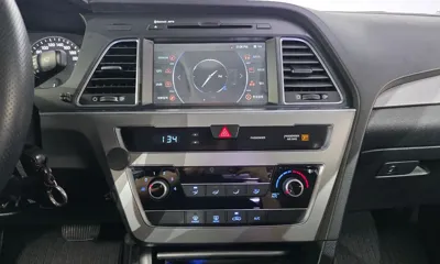 Hyundai Sonata 2016, 122539 км, за 5448.34 USD - фото 15