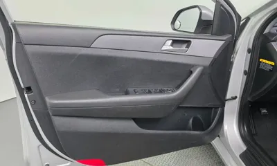 Hyundai Sonata 2016, 122539 км, за 5448.34 USD - фото 24