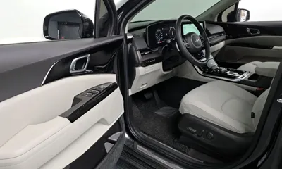 Kia Canival 2023, 42887 км, за 21465.14 USD - фото 11