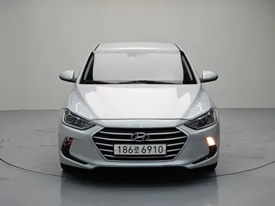Hyundai Avante 2018, 110965 км, за 4529.34 USD