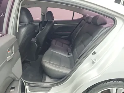 Hyundai Avante 2018, 110965 км, за 4529.34 USD - фото 12