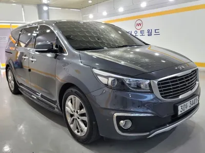 Kia Canival · 2017 год