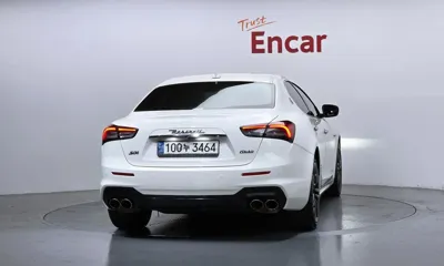 Maserati Ghibli 2018, 80238 км, за 15622.95 USD