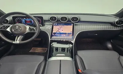 Mercedes-Benz C-Class 2024, 21222 км, за 28882.76 USD - фото 7