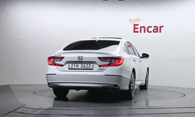 Honda Accord 2018, 183868 км, за 8905.93 USD