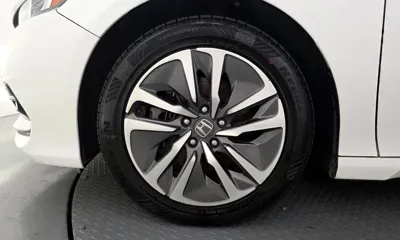 Honda Accord 2018, 183868 км, за 8905.93 USD