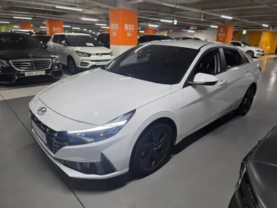 Hyundai Avante 2023, 99959 км, за 97.68 USD