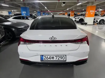 Hyundai Avante 2023, 99959 км, за 97.68 USD