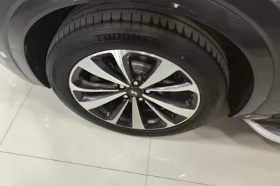 Li Auto ONE 2020, 67100 км, за 20858 USD - фото 10