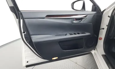 Lexus ES 2017, 66277 км, за 17060.52 USD - фото 24