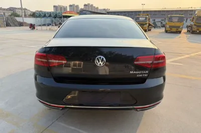 Volkswagen Magotan 2018, 88800 км, за 11202 USD