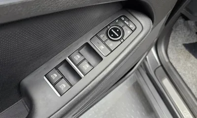 Genesis G80 2017, 93313 км, за 10831.04 USD - фото 33