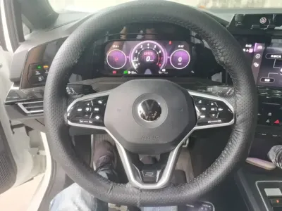 Volkswagen Golf 2022, 75700 км, за 11668.4 USD - фото 11
