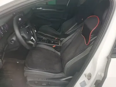 Volkswagen Golf 2022, 75700 км, за 11668.4 USD - фото 15