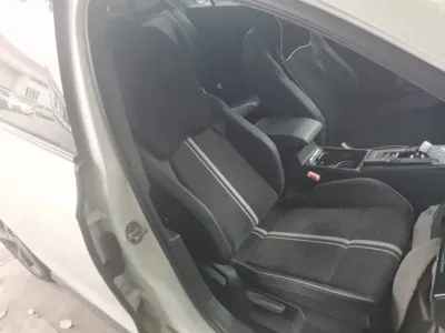 Volkswagen Golf 2022, 75700 км, за 11668.4 USD - фото 25