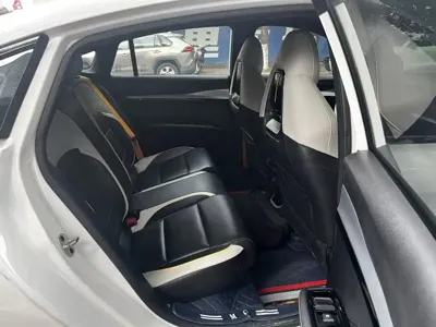 MG MG5 Scorpio 2023, 25000 км, за 6987.38 USD