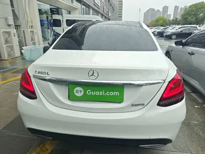 Mercedes-Benz C-Class 2020, 65700 км, за 19455.94 USD - фото 6