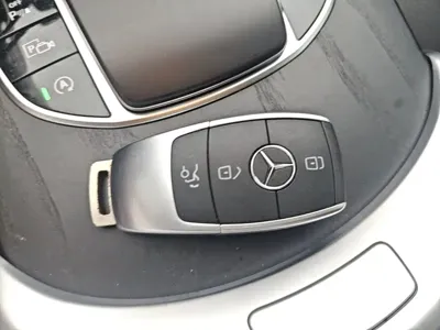 Mercedes-Benz C-Class 2020, 65700 км, за 19455.94 USD - фото 9