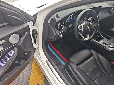Mercedes-Benz C-Class 2020, 65700 км, за 19455.94 USD - фото 16