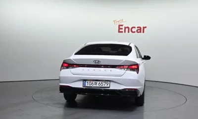 Hyundai Avante 2021, 80791 км, за 9184.01 USD