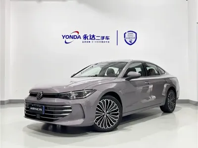 Volkswagen Passat · 2024 год