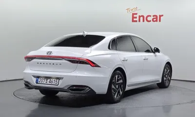 Hyundai Grandeur 2022, 78034 км, за 17915.32 USD