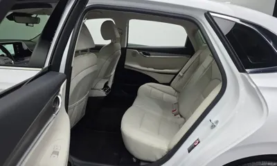 Hyundai Grandeur 2022, 78034 км, за 17915.32 USD - фото 12