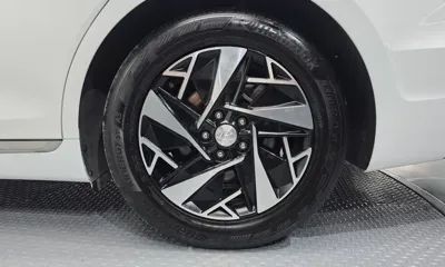 Hyundai Grandeur 2022, 78034 км, за 17915.32 USD - фото 21