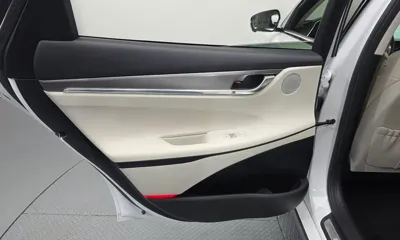 Hyundai Grandeur 2022, 78034 км, за 17915.32 USD - фото 25