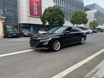 Changan UNI-V 2025, 14000 км, за 11741.97 USD - фото 16