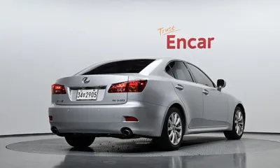 Lexus IS 2008, 56805 км, за 3237.53 USD