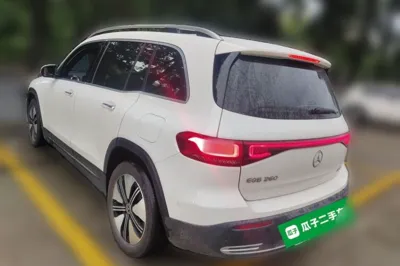 Mercedes-Benz EQB 2022, 36100 км, за 20536 USD