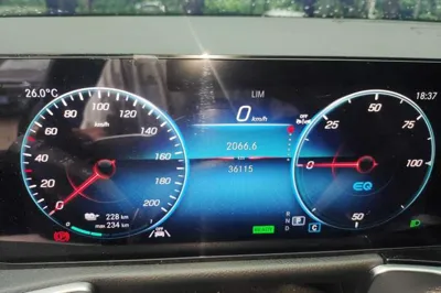 Mercedes-Benz EQB 2022, 36100 км, за 20536 USD - фото 11
