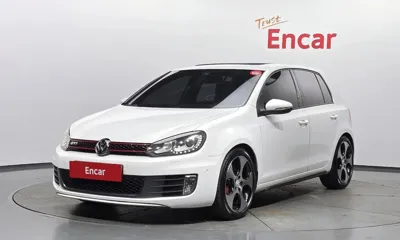Volkswagen Golf · 2011 год