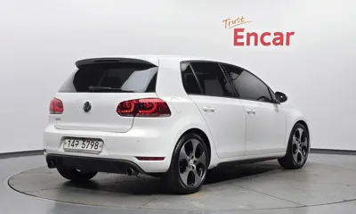 Volkswagen Golf 2011, 157525 км, за 4427.95 USD